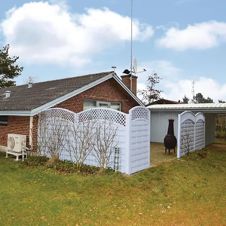 Holiday home Pet Friendly In With Kitchen *